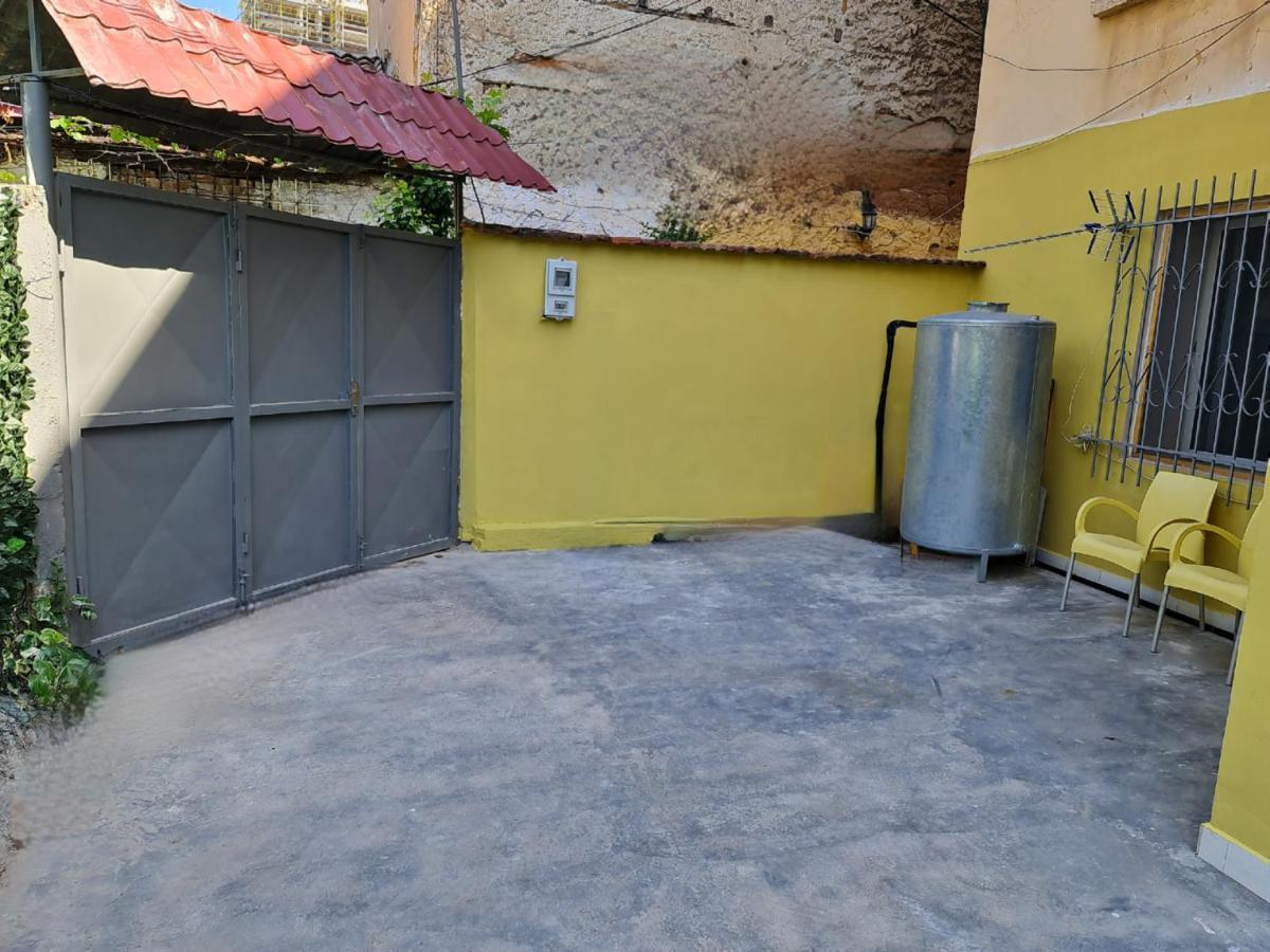 Jon'S Apartment Тирана Екстериор снимка